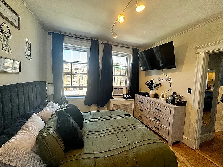 2 Crawford St #12 — Photo 7