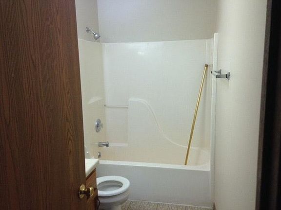 2nd image of 635 Banyon Tree Way APT A