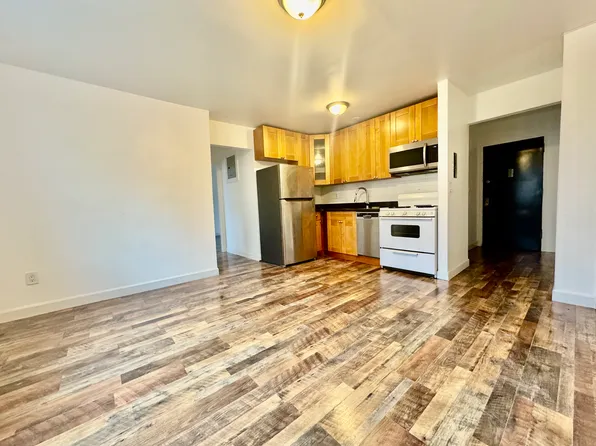 (undisclosed Address), Yonkers, NY 10705