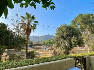 996 W Riverside Dr UNIT 22, Burbank, CA 91506