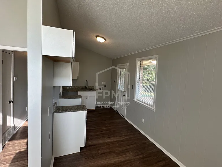 2252 Cassie Ave — Photo 5