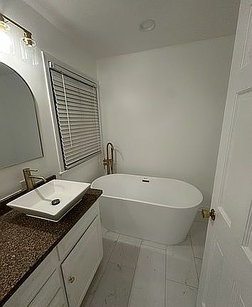 3rd image of 108 E Creekview Dr SW