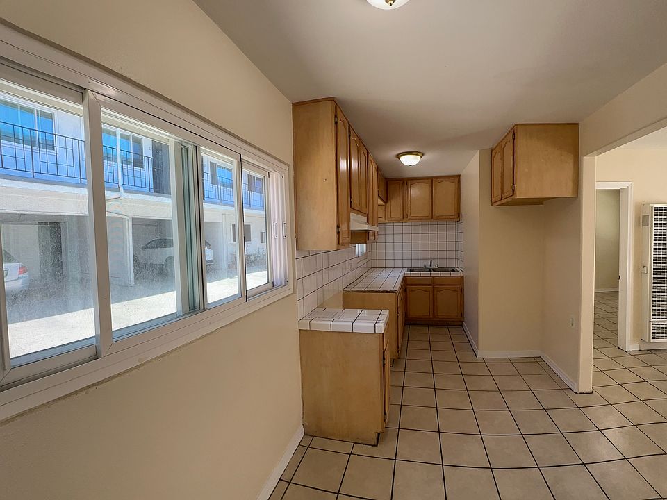 Kitchen and dinning room area
