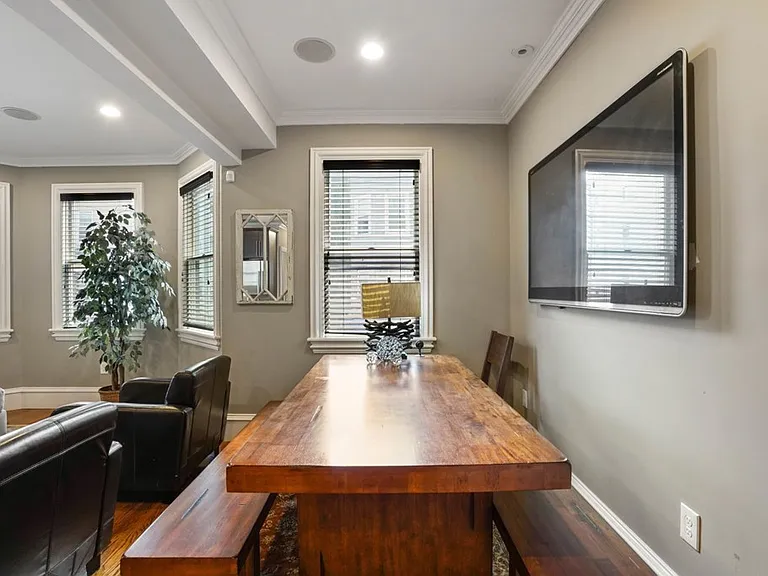 15 Howell St #1 — Photo 6