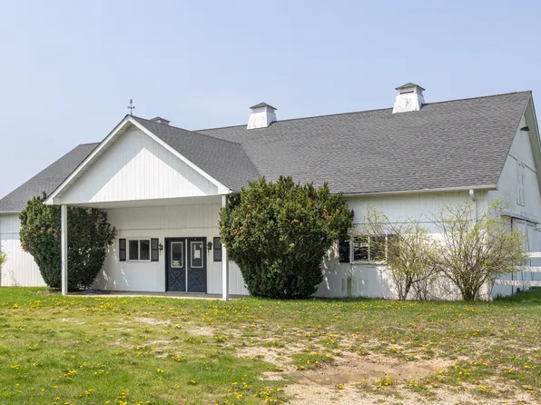 120 Grassmere Ct, Barrington, IL 60010