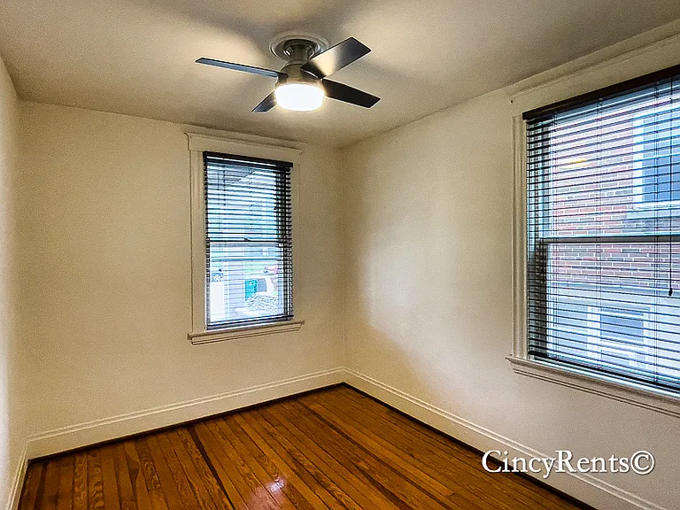2800 Observatory Ave #1 — Photo 8
