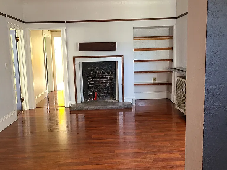 3010 Martin Luther King Jr Way — Photo 4