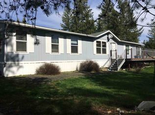 24121 N Whistpering Pines Rd, Chattaroy, WA 99003
