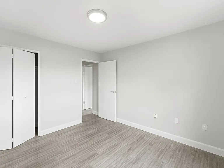 185 Berkshire Dr — Photo 22