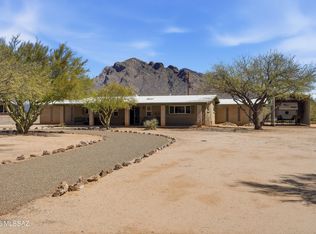 8710 N Hickory Dr, Tucson, AZ 85704