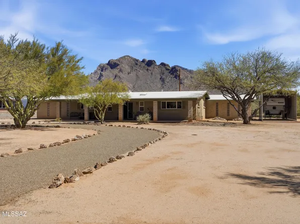 8710 N Hickory Dr, Tucson, AZ 85704