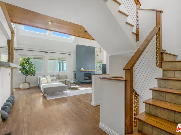 24 Westwind St APT G, Marina Del Rey, CA 90292
