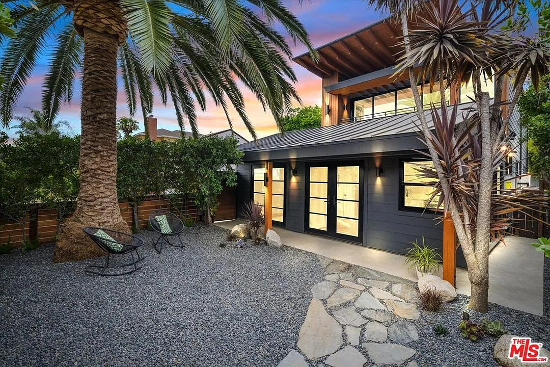 1 bed, 1.0 bath, 500 sqft, $3,850 — Photo 1