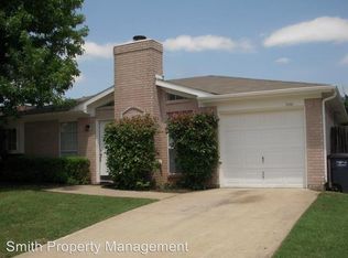 7401 Wagonwheel Rd, Fort Worth, TX 76133