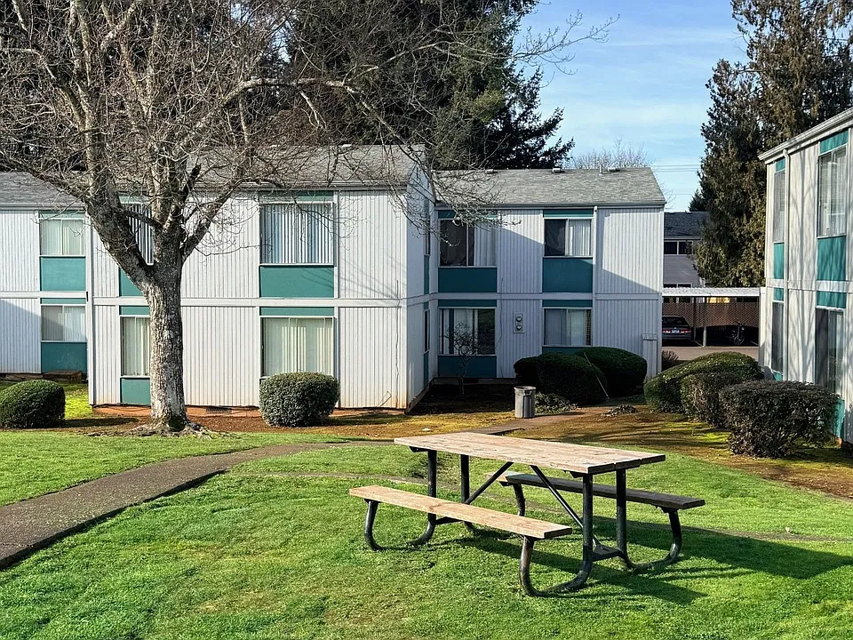 Sunnyside Village Apartments