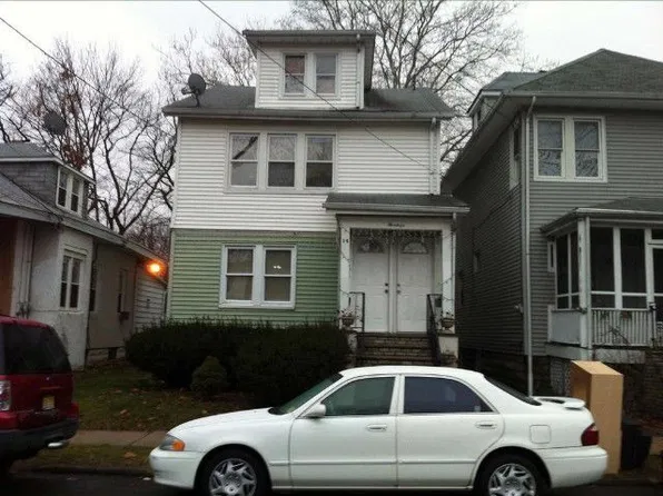 14 Walnut St, Bloomfield, NJ 07003