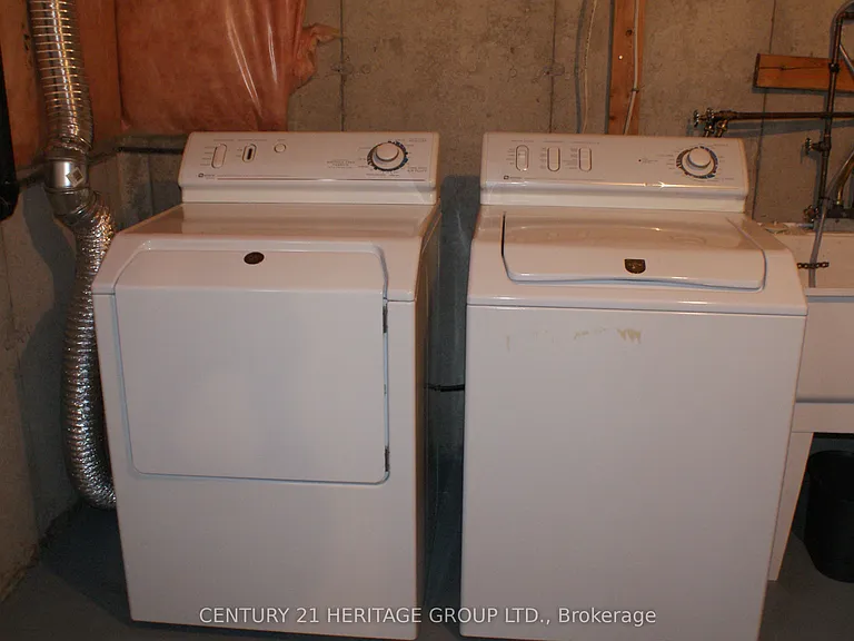 1134 Barclay Cir — Photo 24
