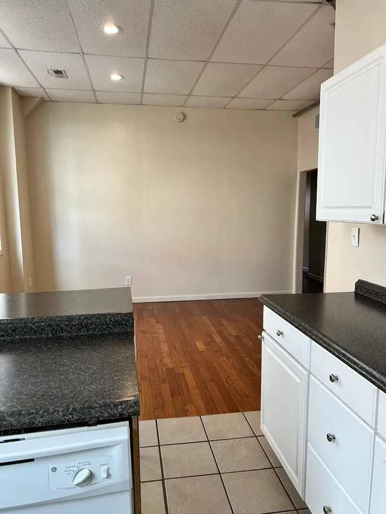 387 High St — Photo 2