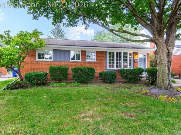 243 S Wildwood St, Westland, MI 48186