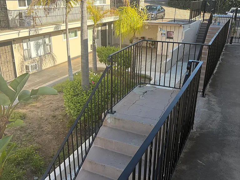 7033 Boulevard Dr #10 — Photo 7