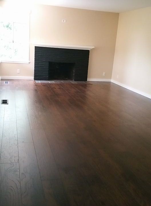 2nd image of 4837 Puget Blvd SW