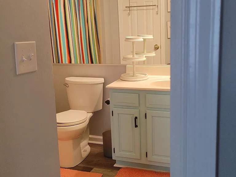 Brenland Cir — Photo 5