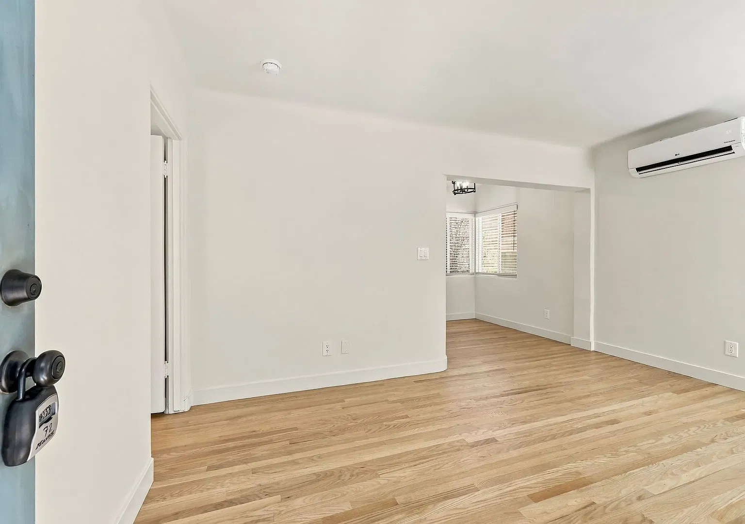 Hamilton 4-Plex — Photo 3