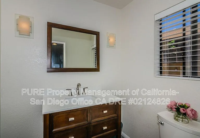1680 N Coast Highway 101 #44 — Photo 12