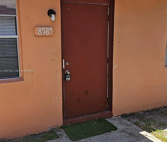 850 SW 6th Ct #3 — Photo 3