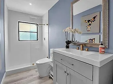 1649 Stanford Ln — Photo 14