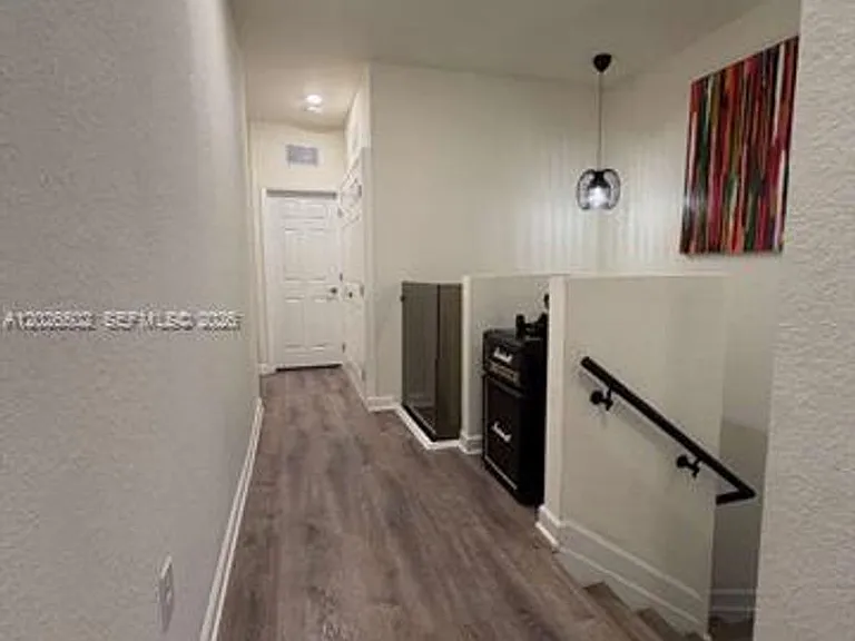 3332 W 108th St — Photo 21