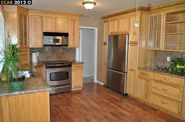 2nd image of 2829 Pownal Ave