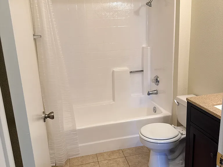 704 Summerwood Ln #3 — Photo 43