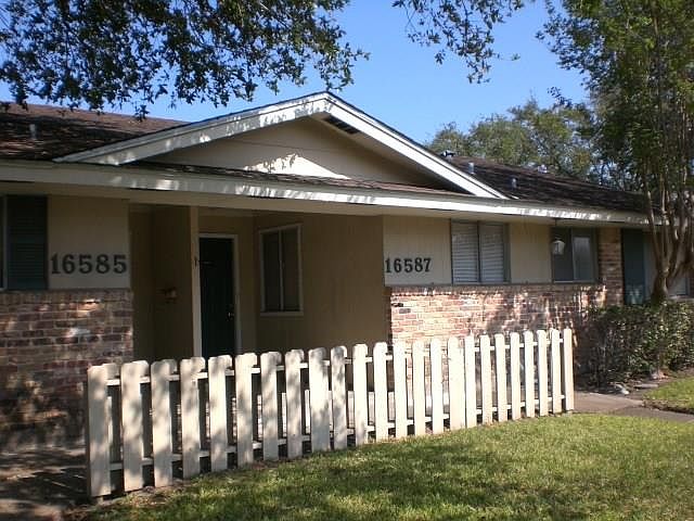 1st image of 16587 El Camino Real
