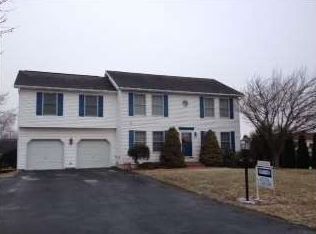 308 Lamplight Ln, Lewisburg, PA 17837