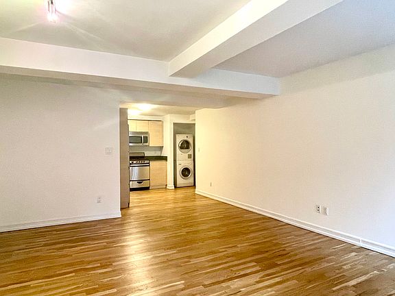 5th image of 752 W End Ave APT 4H