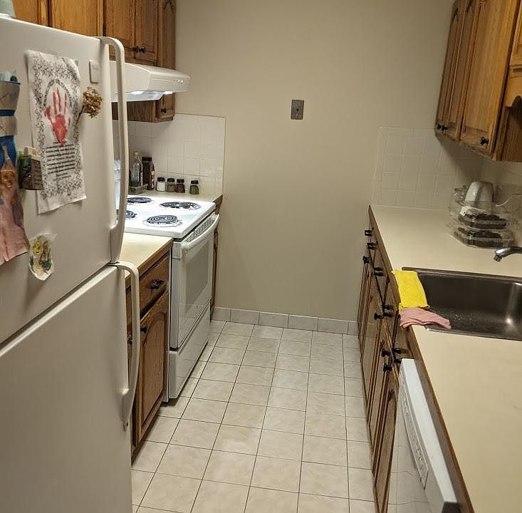 1st image of 611 Watertown St #U11