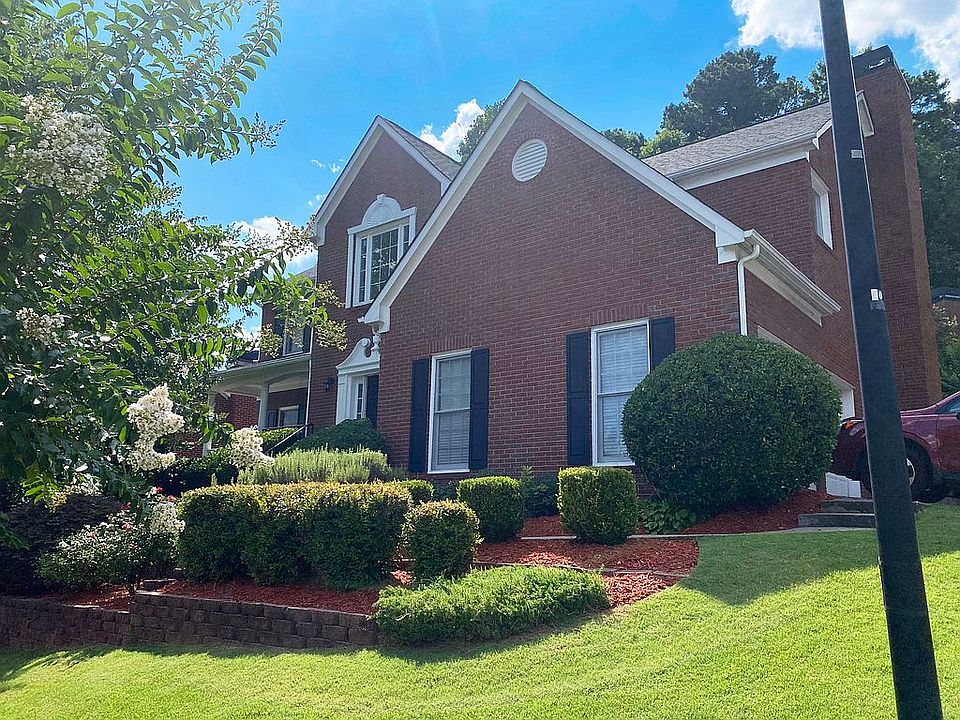 2nd image of 4816 Clay Brooke Dr SE