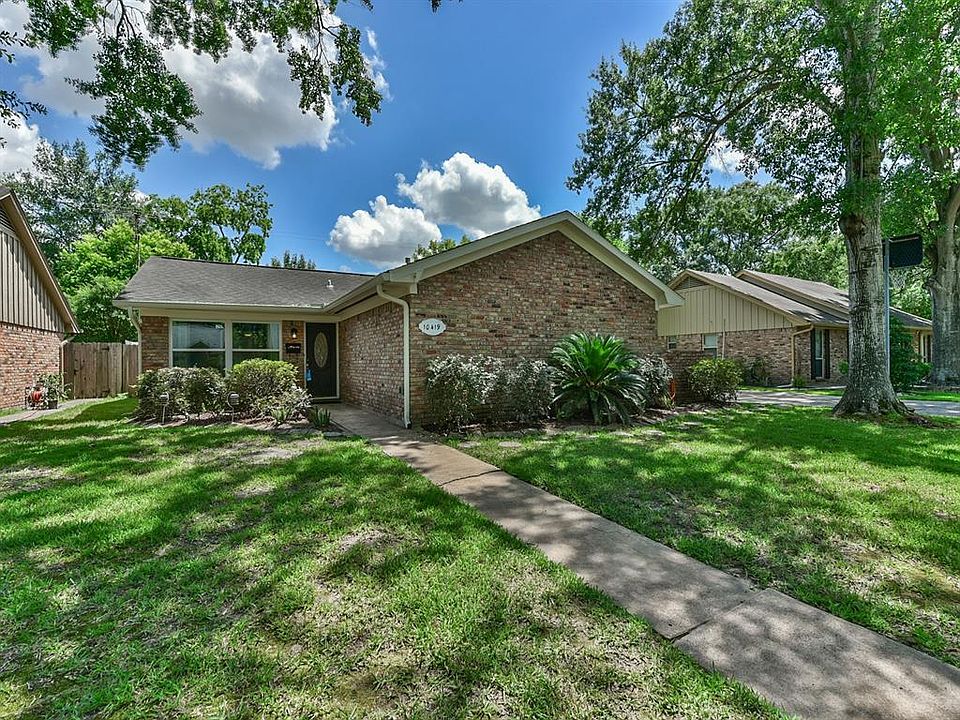 1st image of 10419 Timberwood Dr