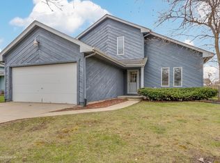 1032 Leawood Dr, Joliet, IL