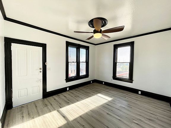 4th image of 928 S Evans St #928