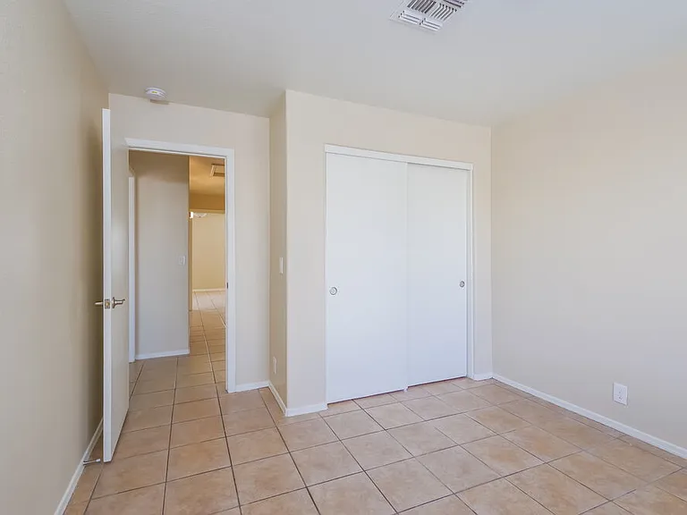 6417 N 81st Dr — Photo 11