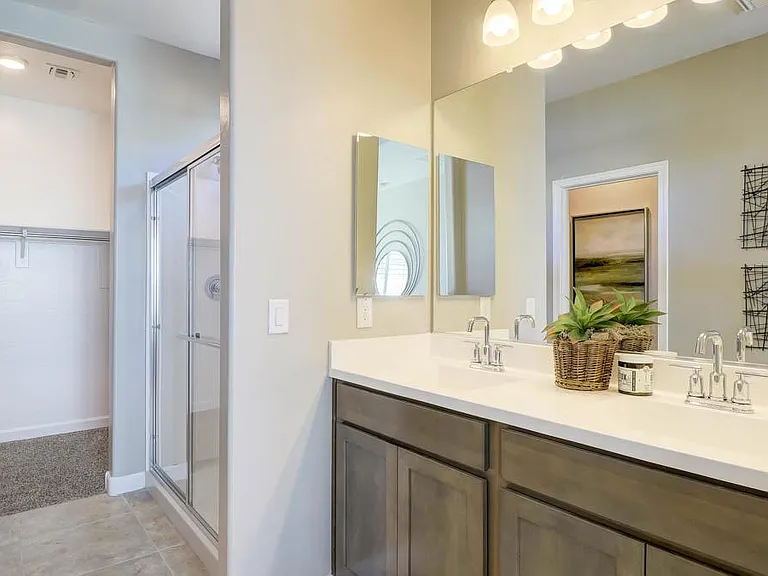 2448 N Wrigley Dr — Photo 7