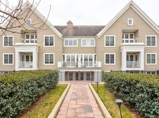 77 Havemeyer Ln UNIT 301, Stamford, CT 06902