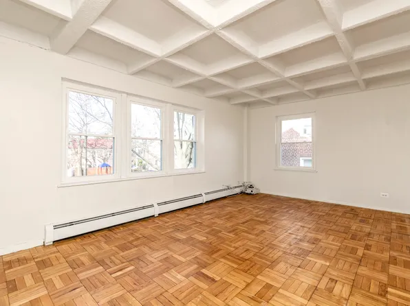 150-77 Village Road image 4 of 20