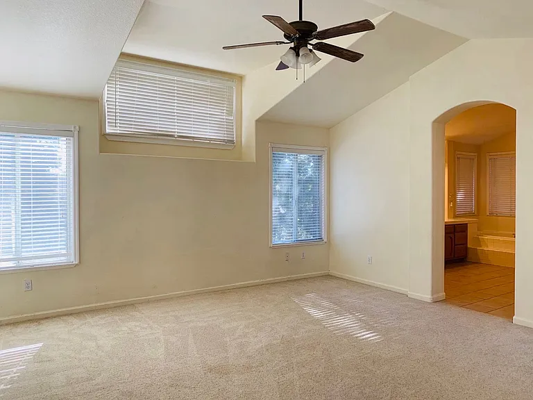 390 Babson Dr — Photo 5