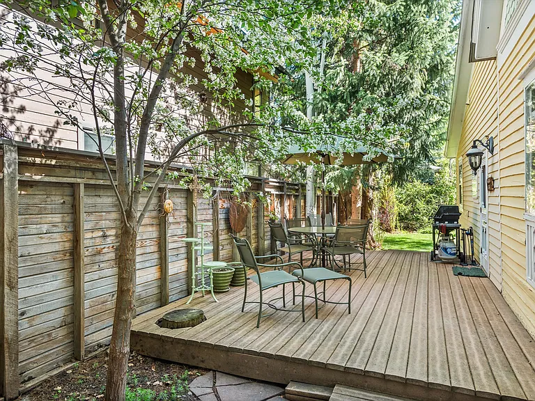 406 W Smuggler St — Photo 29