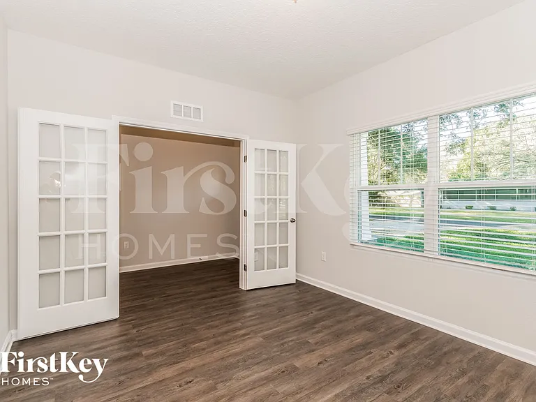 3241 Bowden Rd S — Photo 10