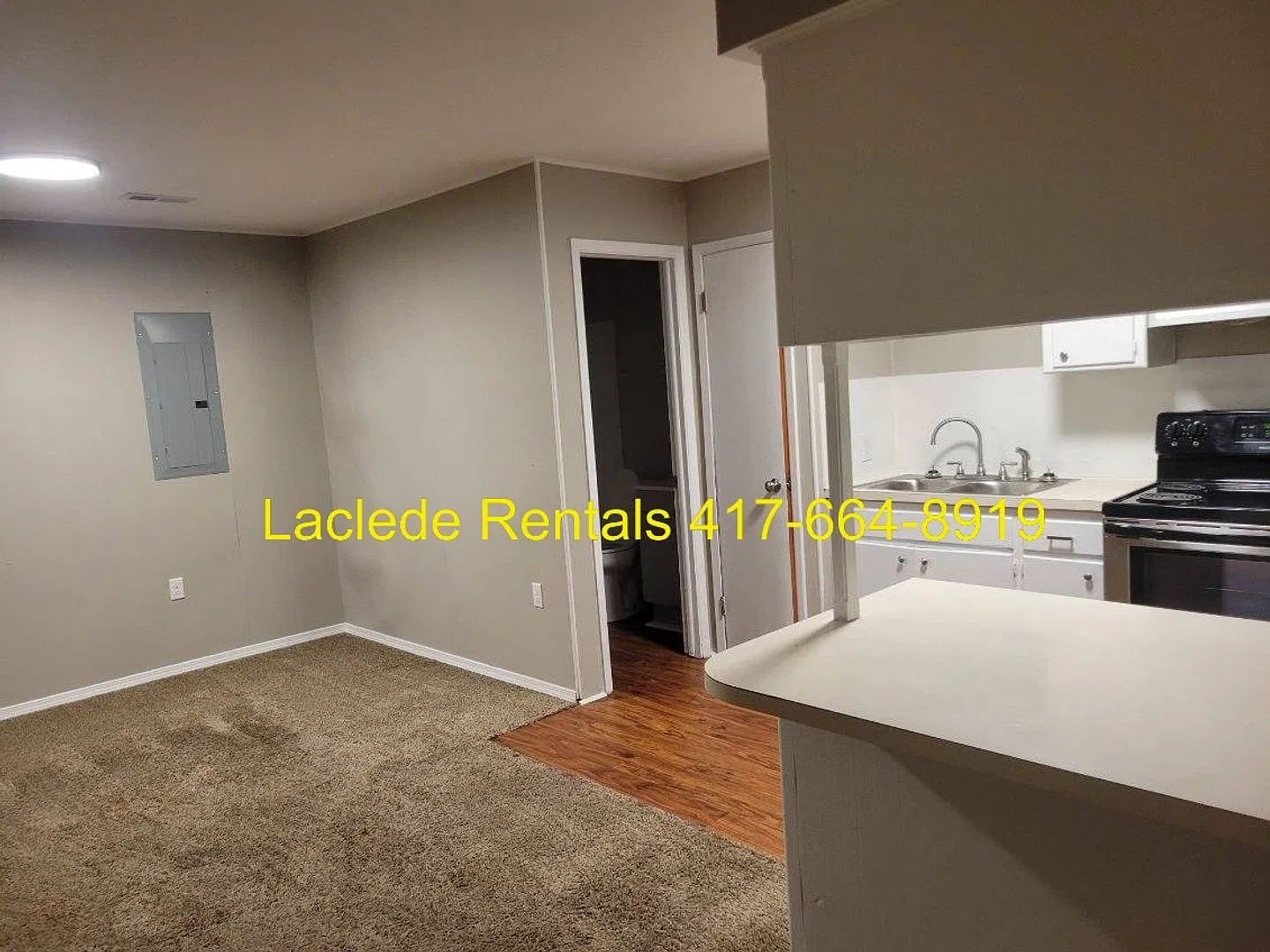 2 Bedroom 1 Bathroom Apartment For Rent — Photo 3