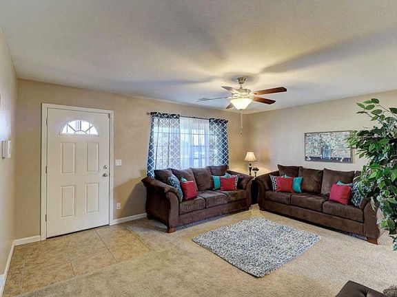 4th image of 3014 W Larkspur Dr